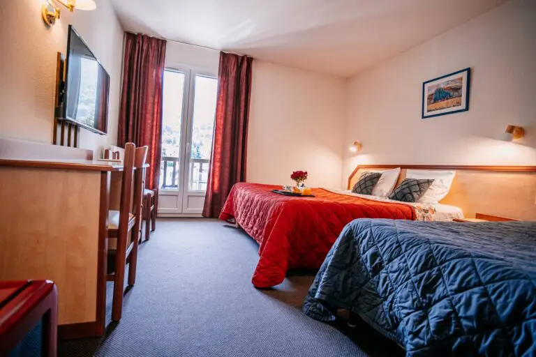 Chambre triple supérieure avec balcon